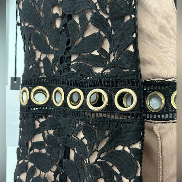 ASTR the label Grommet lace romper, size S - Picture 8 of 16